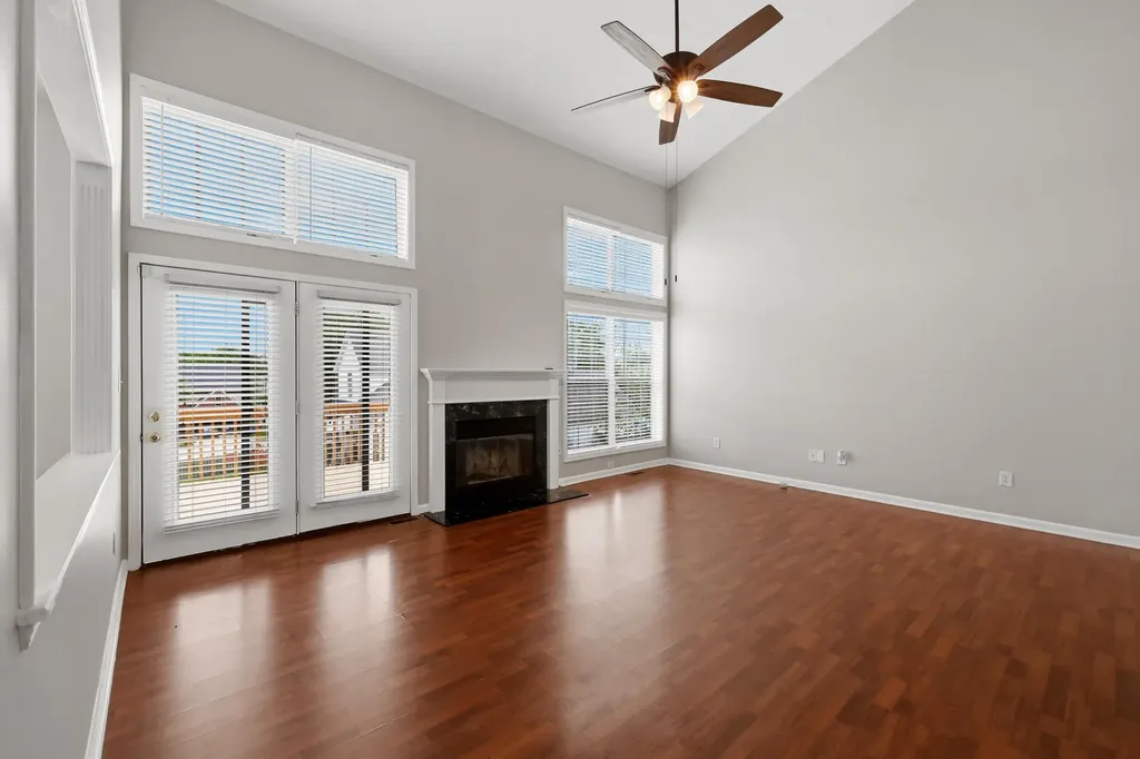 504 Thames Circle Nicholasville KY 40356