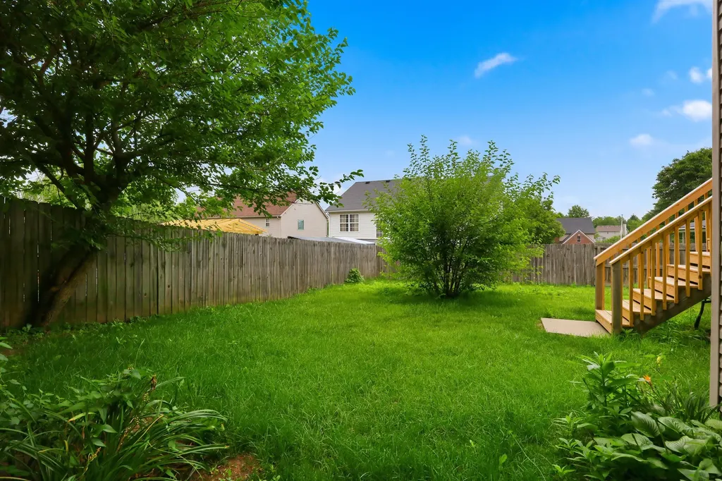 504 Thames Circle Nicholasville KY 40356