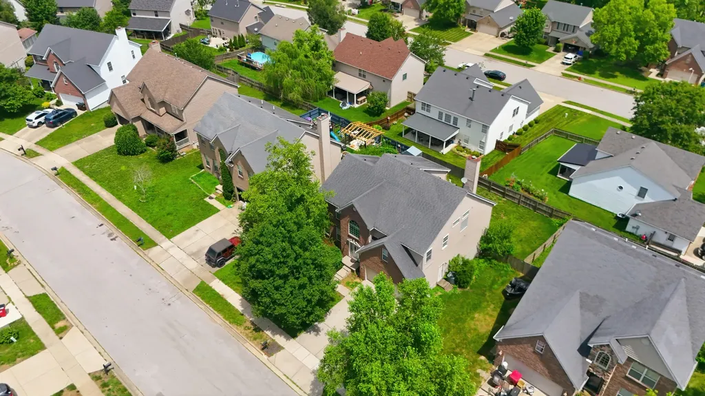 504 Thames Circle Nicholasville KY 40356