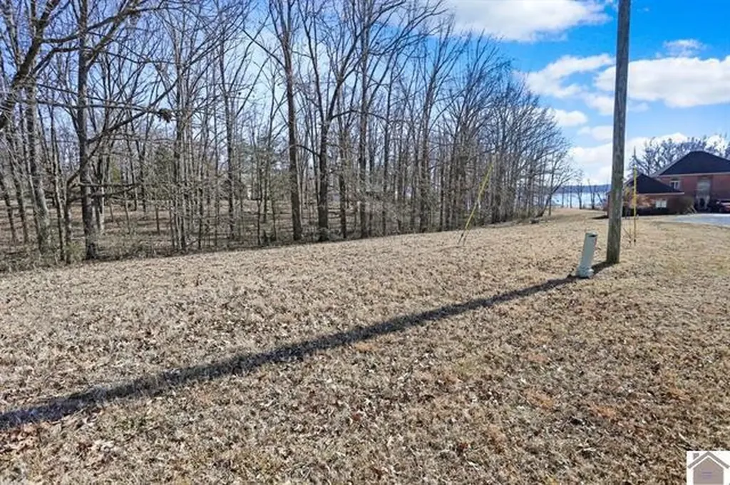 Lot 31 & 32 Windward Lane Murray KY 42071