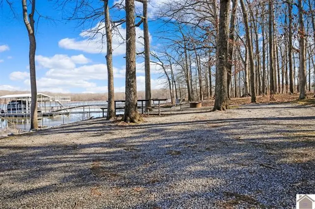 Lot 31 & 32 Windward Lane Murray KY 42071