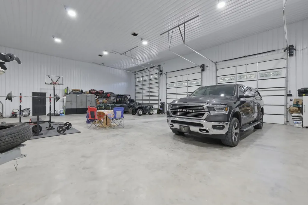 5279 E State Line Road Hazel KY 42049