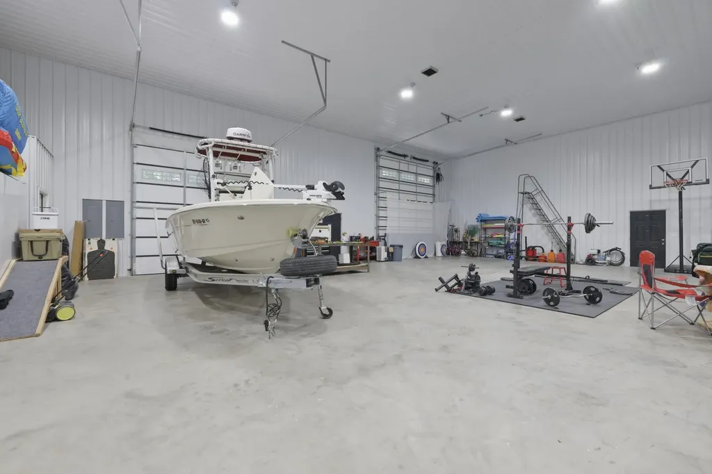 5279 E State Line Road Hazel KY 42049