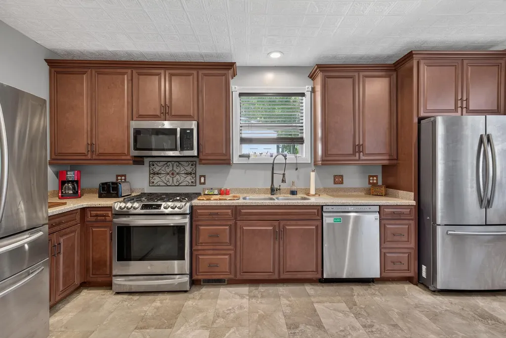 414 N Main Street Harrodsburg KY 40330