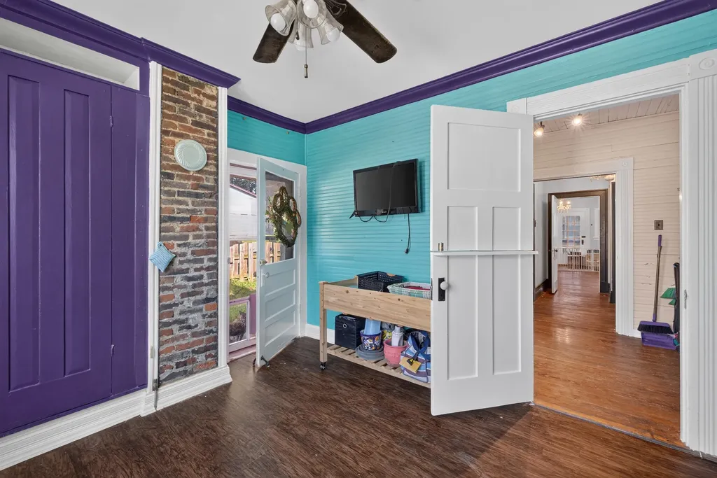 414 N Main Street Harrodsburg KY 40330
