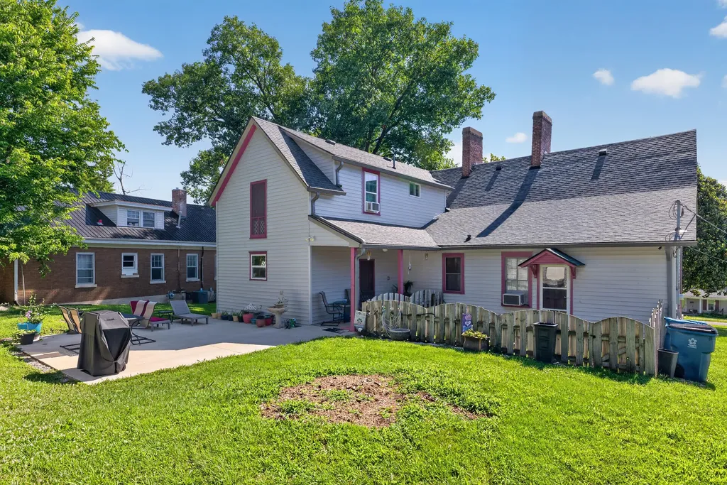 414 N Main Street Harrodsburg KY 40330
