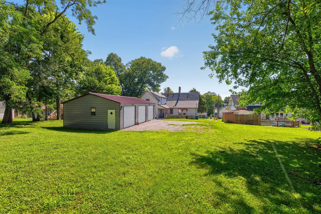 414 N Main Street Harrodsburg KY 40330