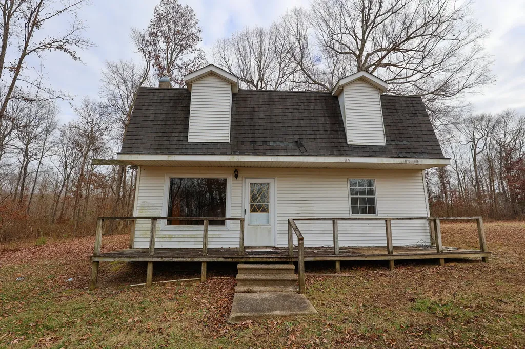 178 Lawson Lane Benton KY 42025
