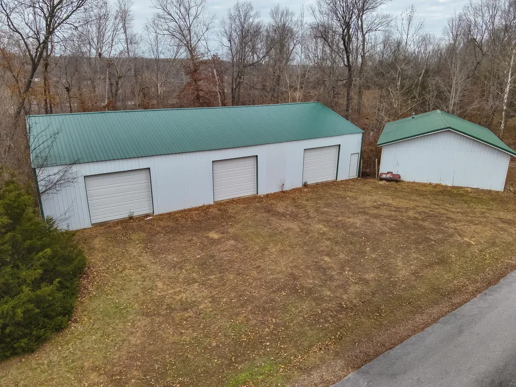 178 Lawson Lane Benton KY 42025