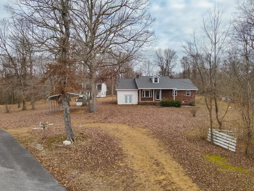 178 Lawson Lane Benton KY 42025