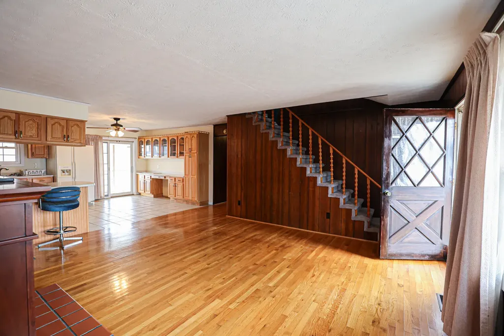 178 Lawson Lane Benton KY 42025