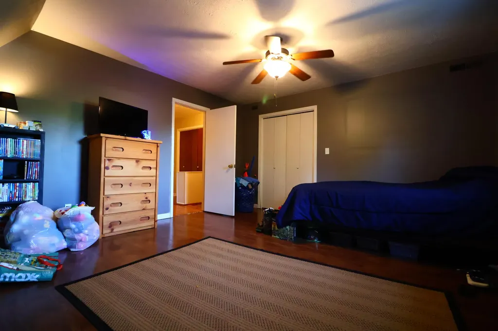 2120 Knob Hill Drive Paducah KY 42003