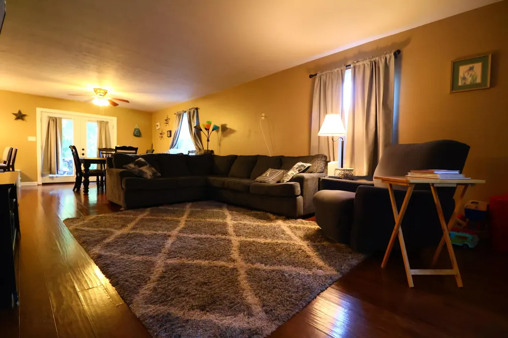 2120 Knob Hill Drive Paducah KY 42003