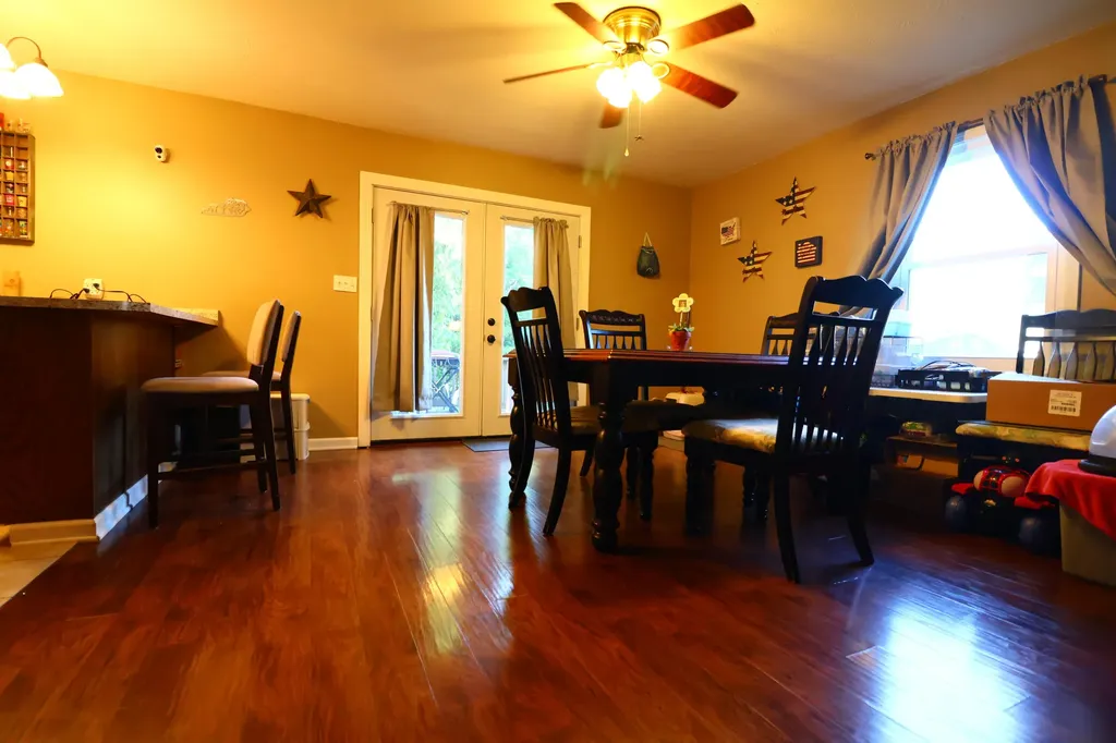 2120 Knob Hill Drive Paducah KY 42003