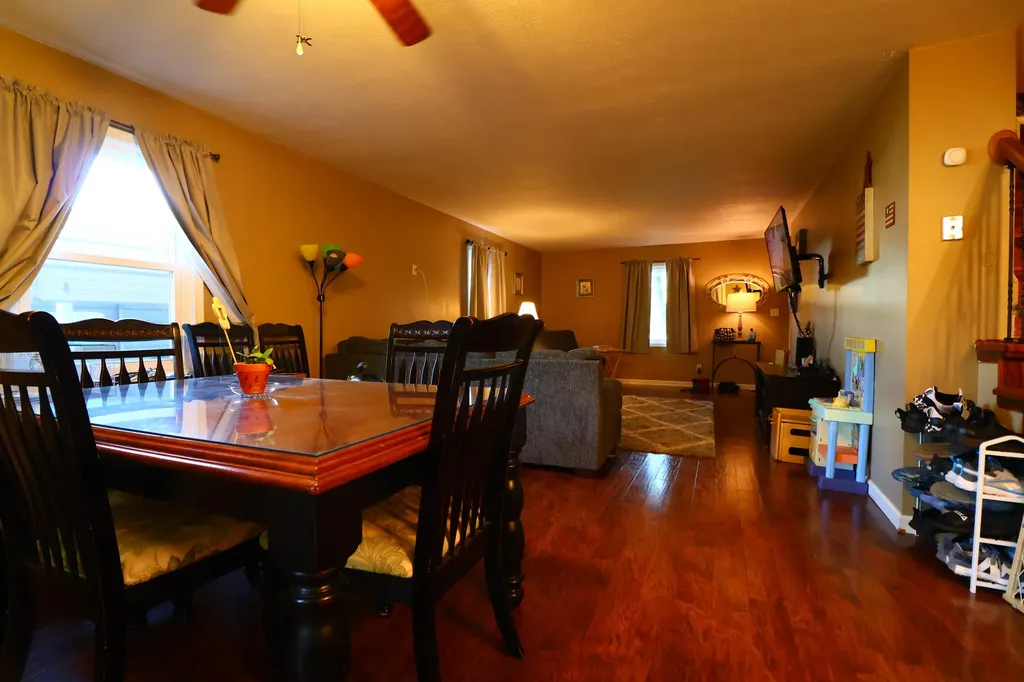 2120 Knob Hill Drive Paducah KY 42003
