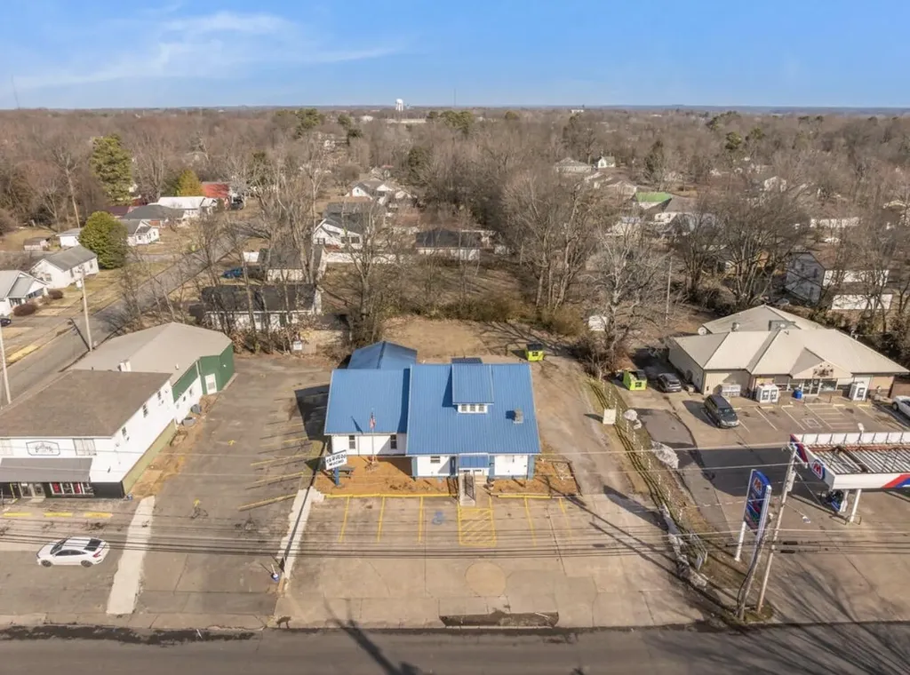 1023 W Broadway Mayfield KY 42066