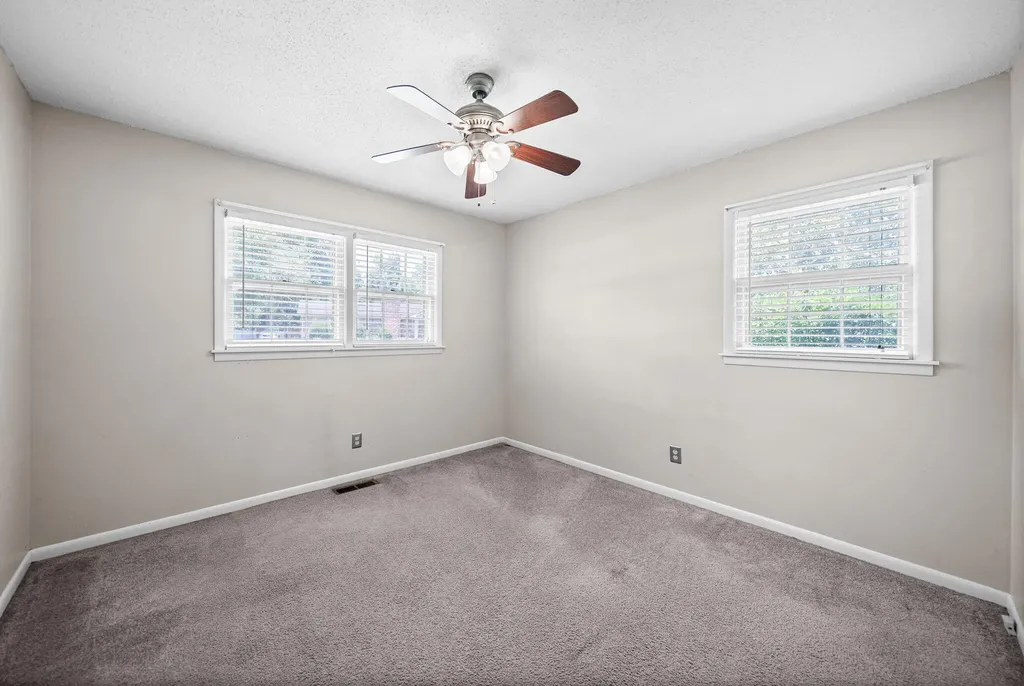 301 Donna Drive Hopkinsville KY 42240