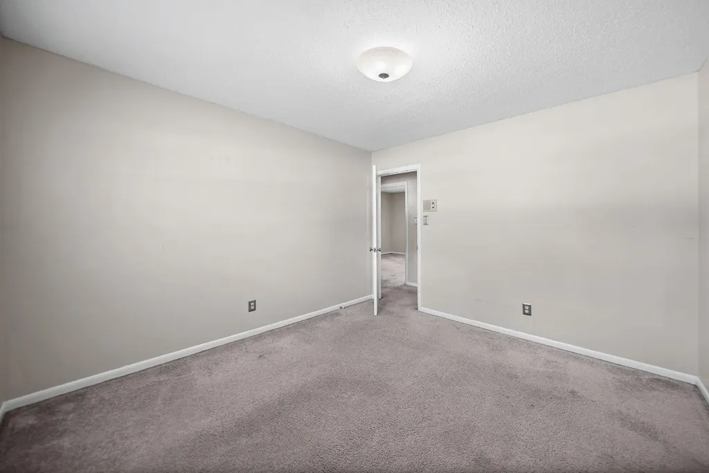 301 Donna Drive Hopkinsville KY 42240