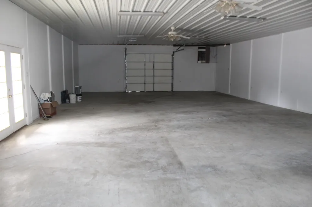 1851 U.s. 641 Benton KY 42025