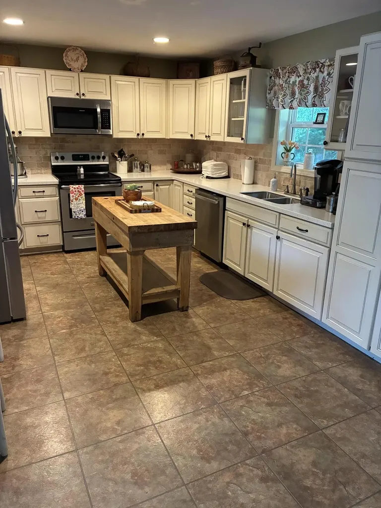 432 Blue River Road Cadiz KY 42211
