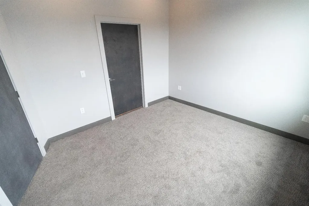 576 E Third Lexington KY 40508