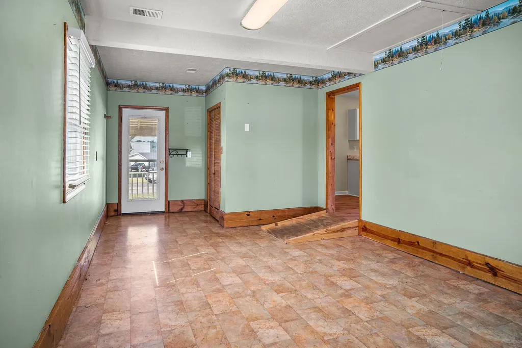 1332 Buckhorn Trail Mt Sterling KY 40353