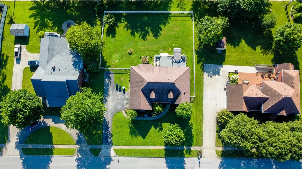 965 E Count Fleet Circle Danville KY 40422