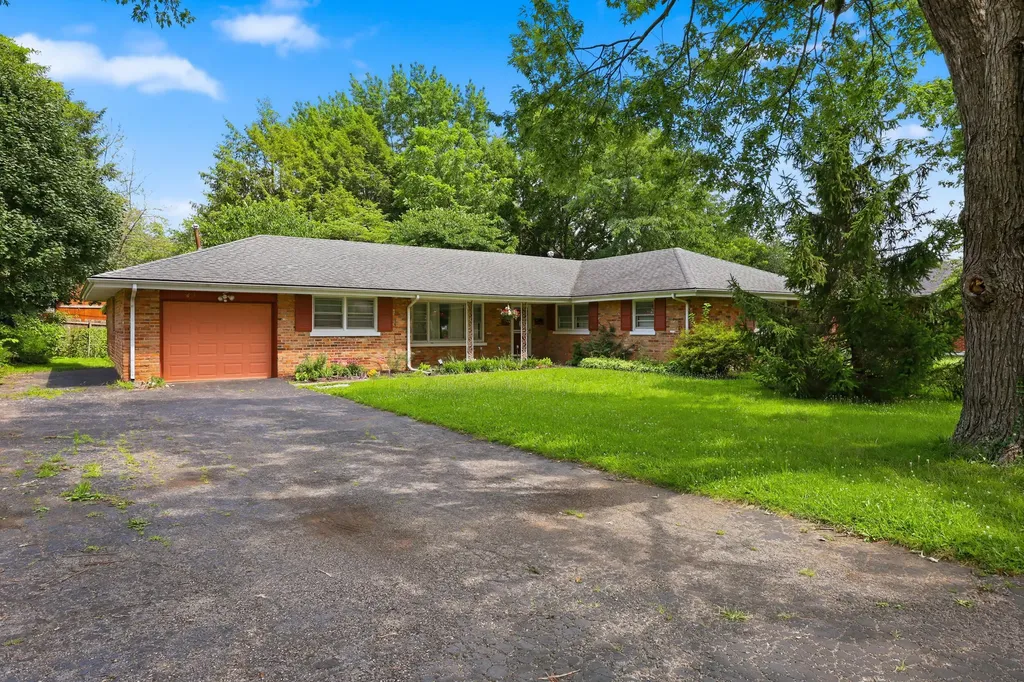 1613 Atlanta Drive Lexington KY 40505