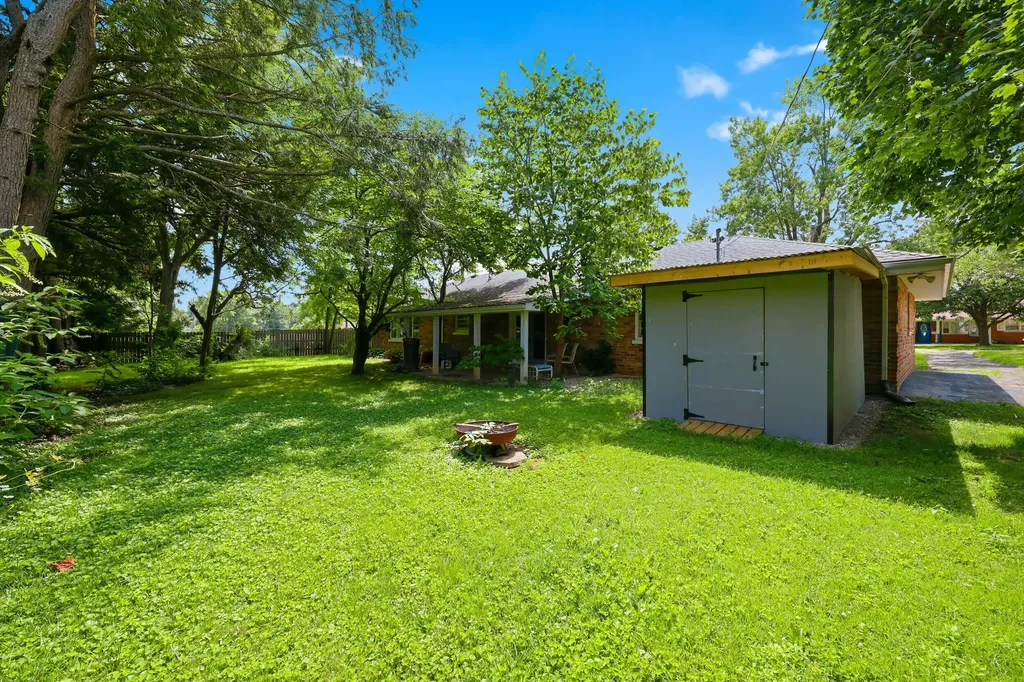 1613 Atlanta Drive Lexington KY 40505