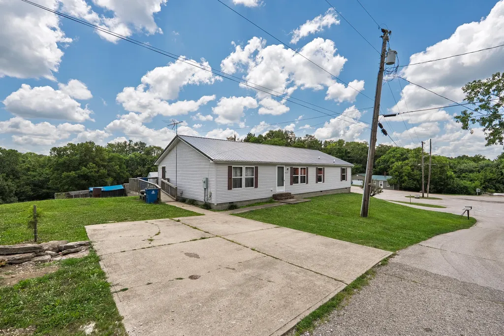 225 Church Street Corinth KY 41010