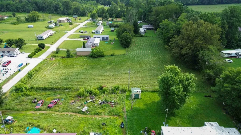 8 Daniels Drive Eubank KY 42567