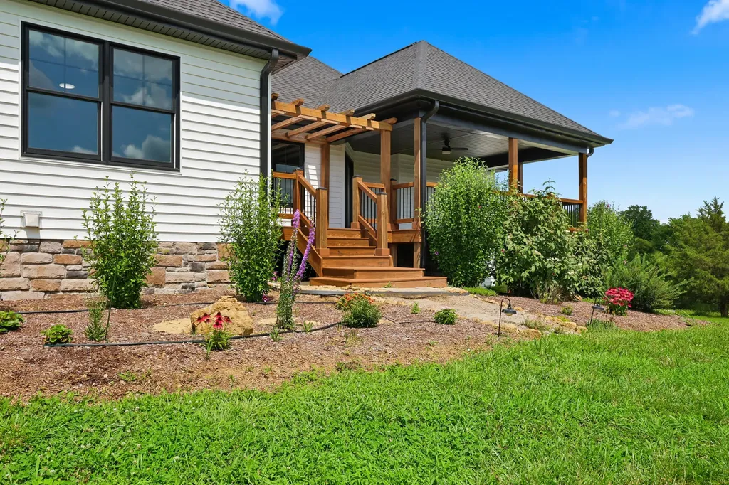 1793 Kentucky Highway 1770 Stanford KY 40484