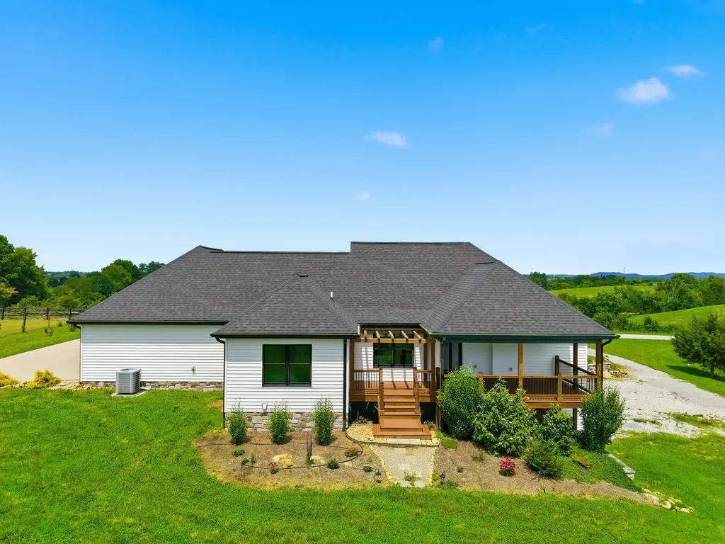 1793 Kentucky Highway 1770 Stanford KY 40484