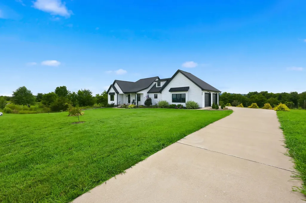 1793 Kentucky Highway 1770 Stanford KY 40484