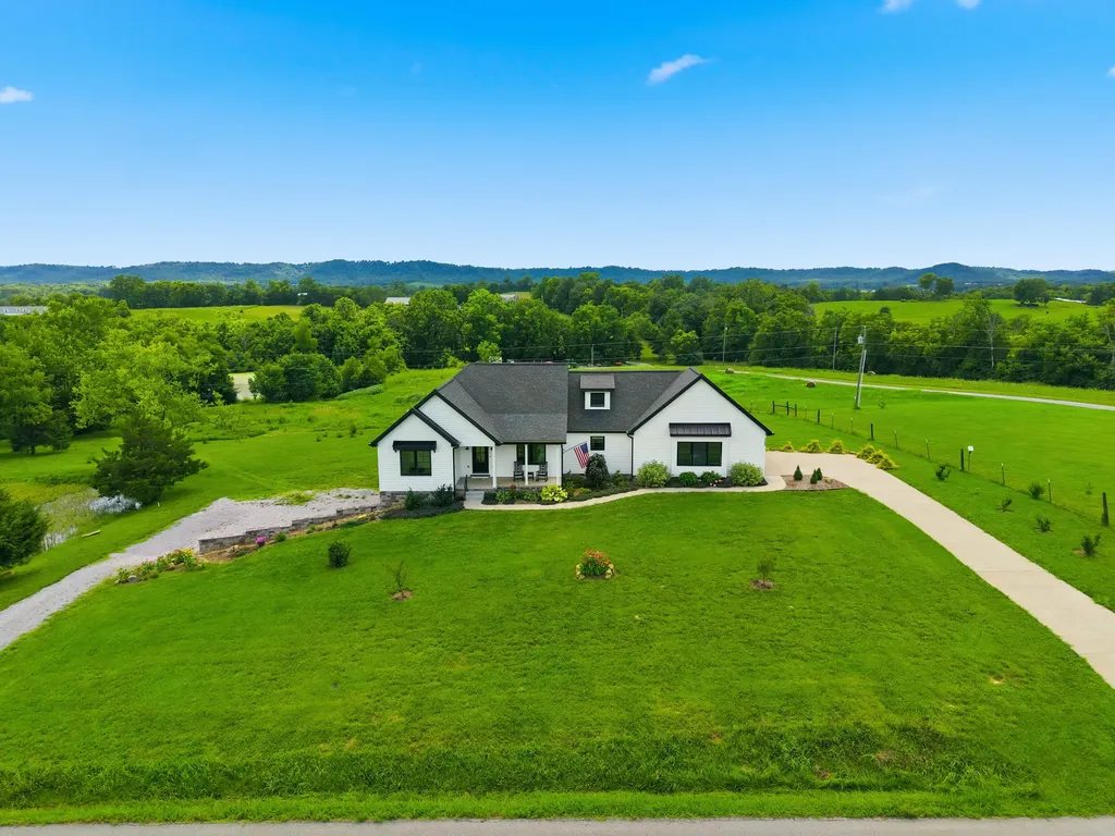 1793 Kentucky Highway 1770 Stanford KY 40484