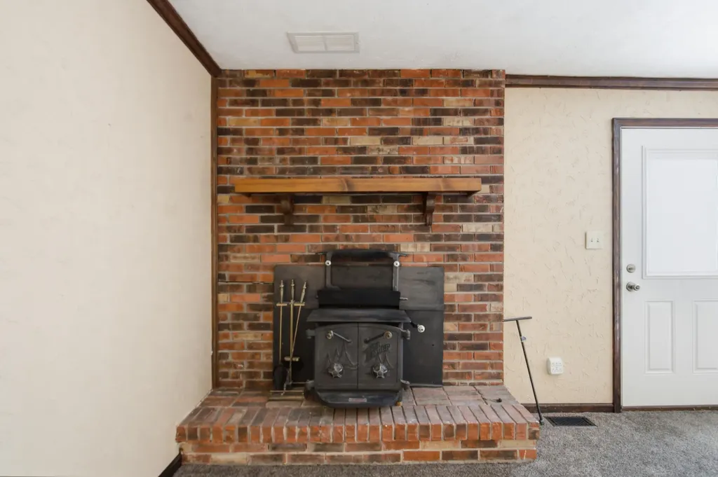 24 Ashlock Drive Lancaster KY 40444