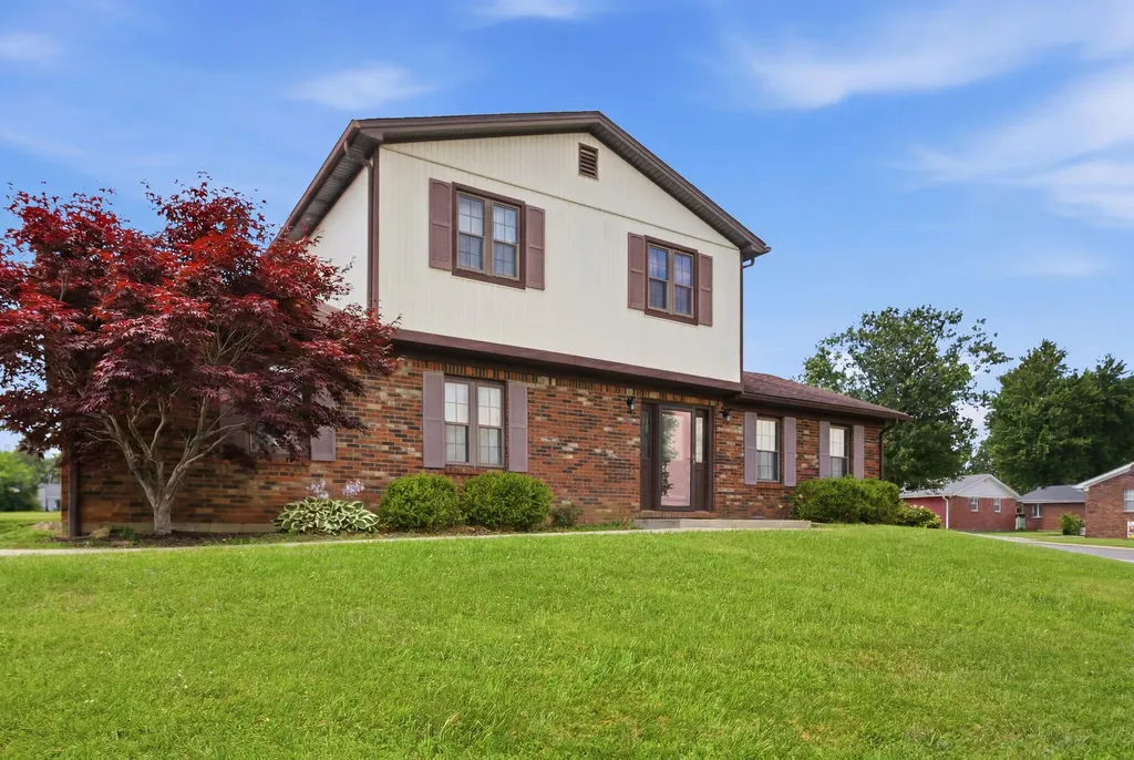 24 Ashlock Drive Lancaster KY 40444