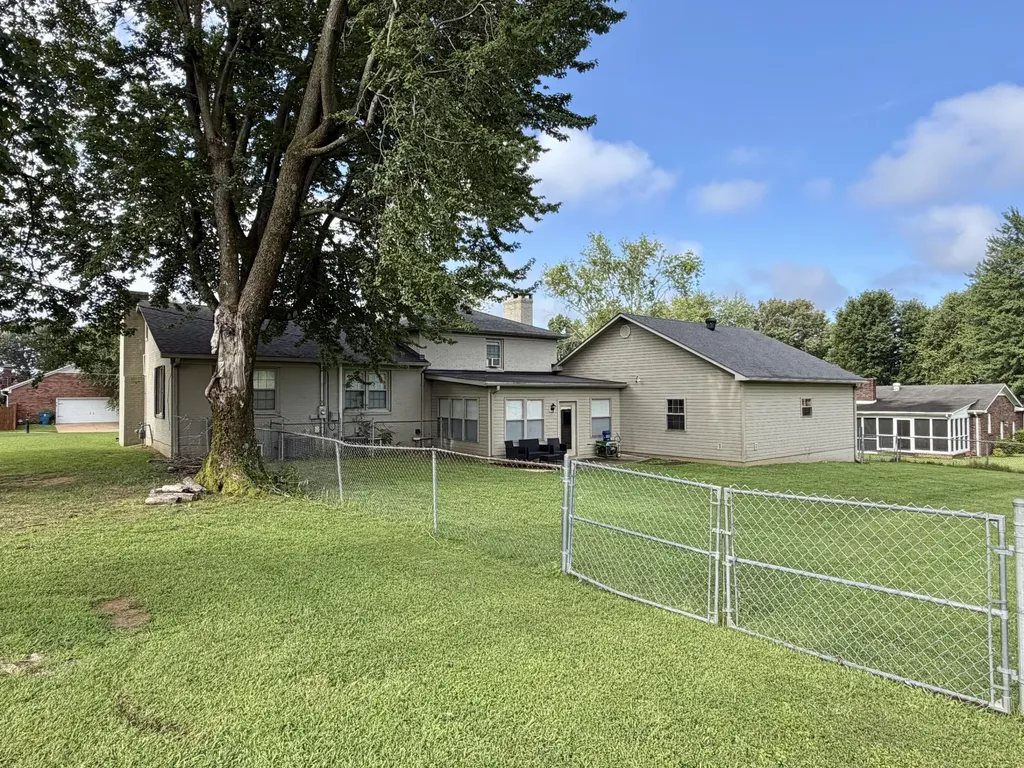 1333 Cherry Drive Mayfield KY 42066