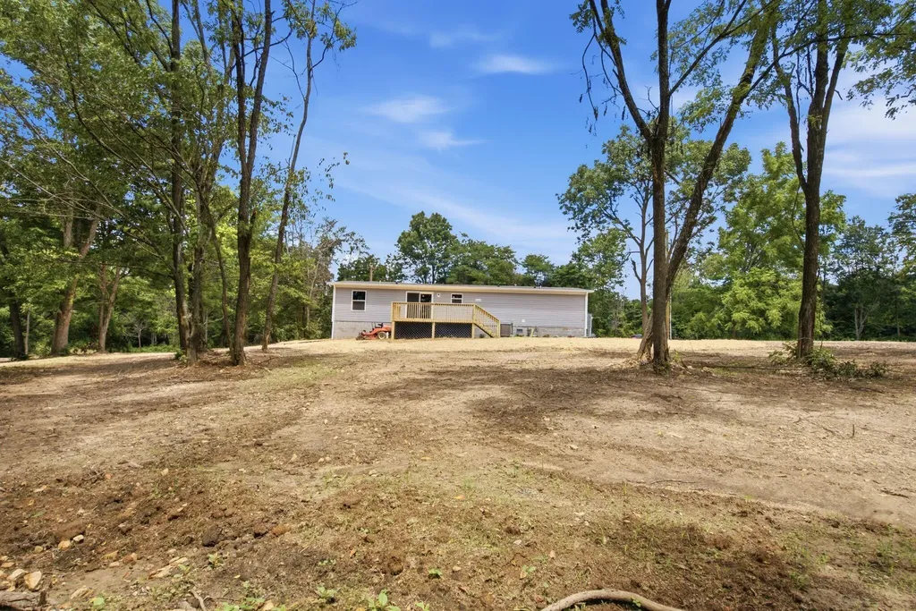 1235 Ky-328 Waynesburg KY 40489