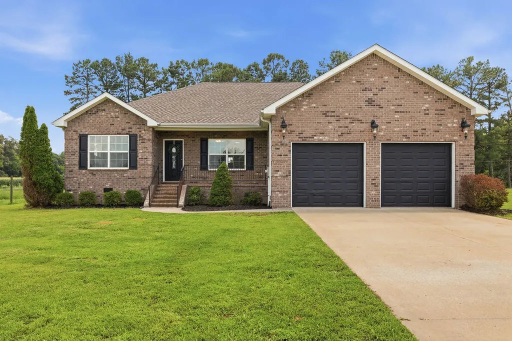 64 Drew Drive Murray KY 42071