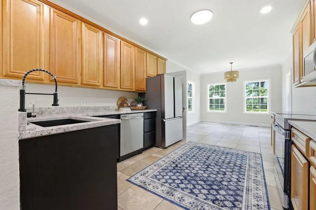 64 Drew Drive Murray KY 42071