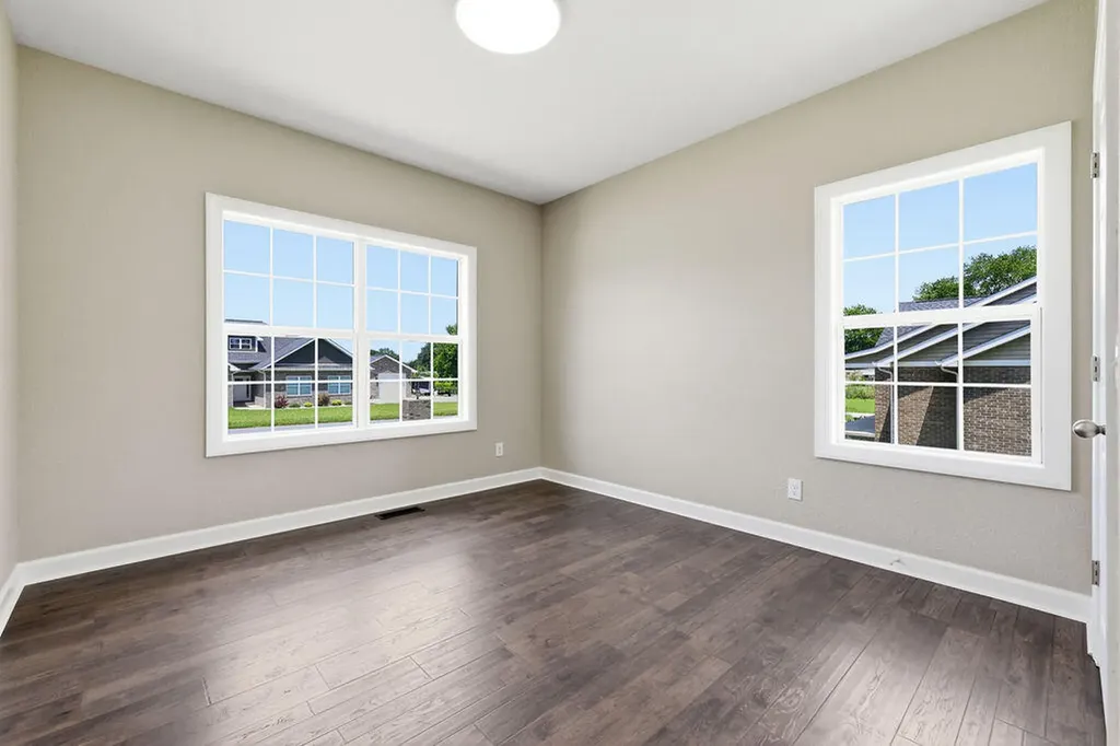 64 Drew Drive Murray KY 42071