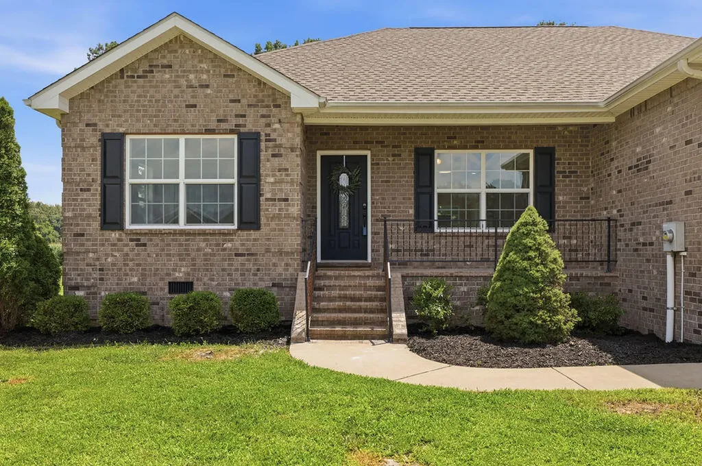 64 Drew Drive Murray KY 42071