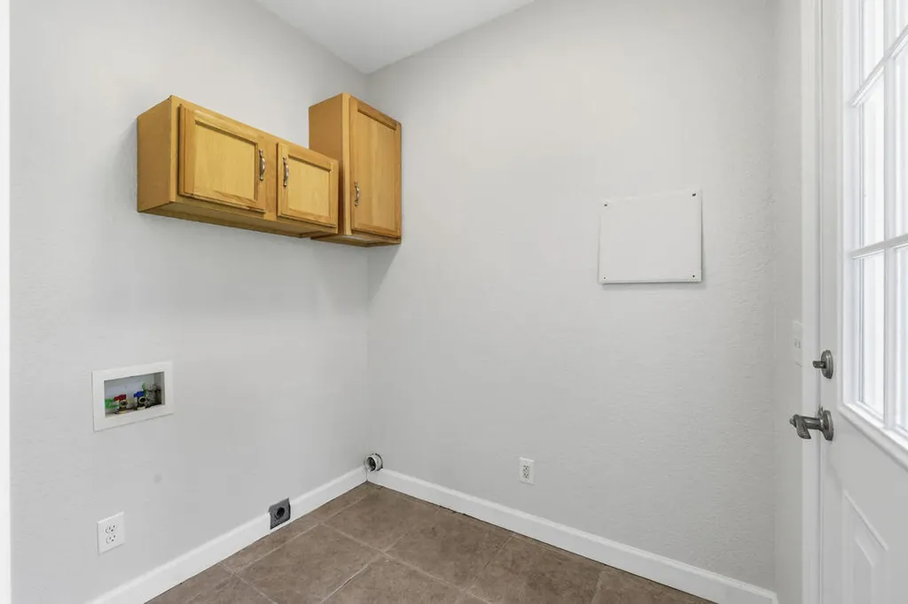 64 Drew Drive Murray KY 42071