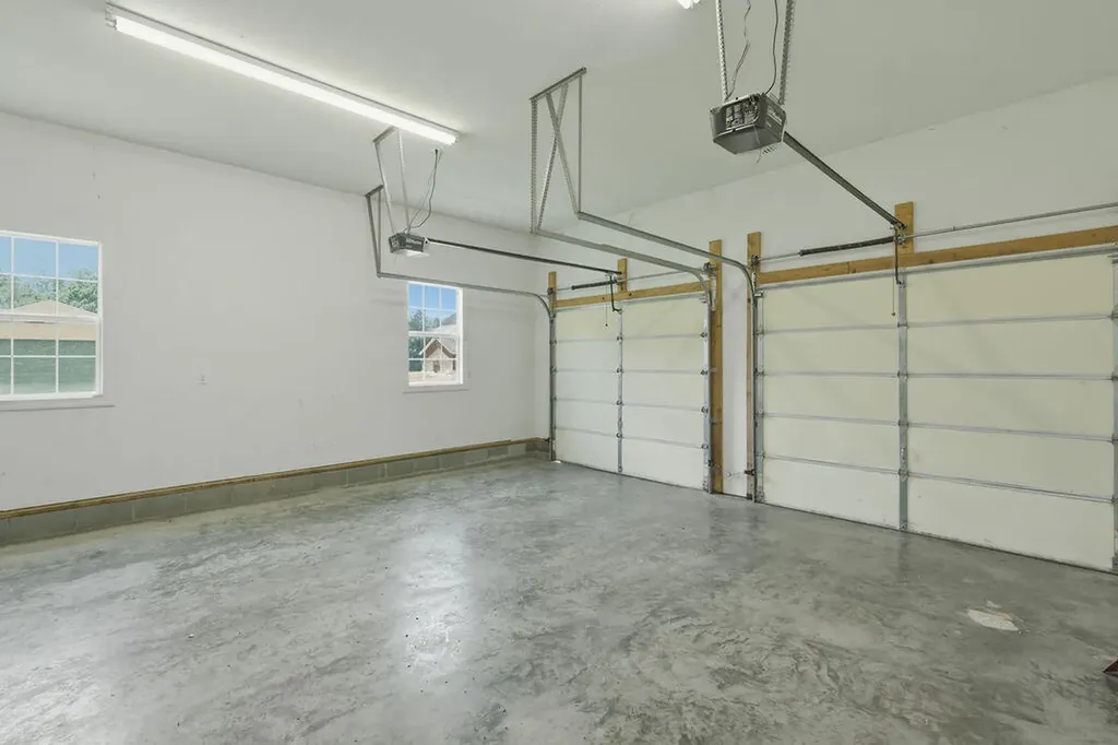 64 Drew Drive Murray KY 42071