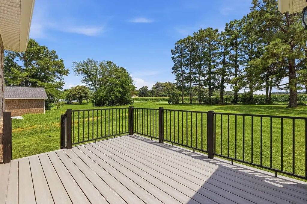 64 Drew Drive Murray KY 42071