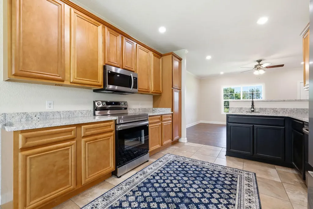 64 Drew Drive Murray KY 42071