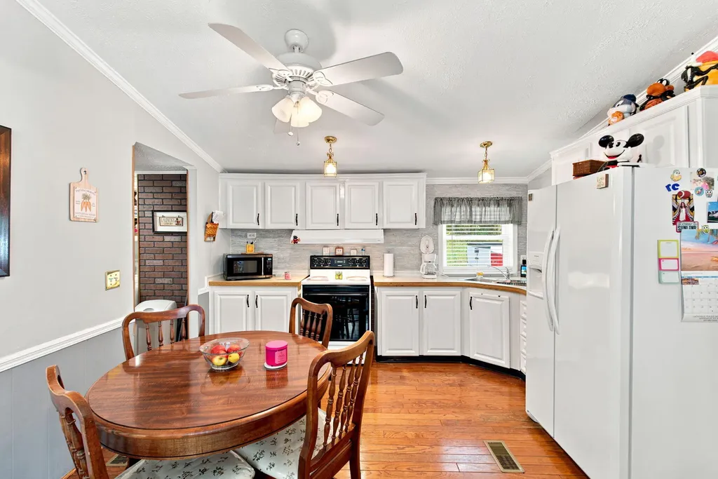 203 College Street Sadieville KY 40370