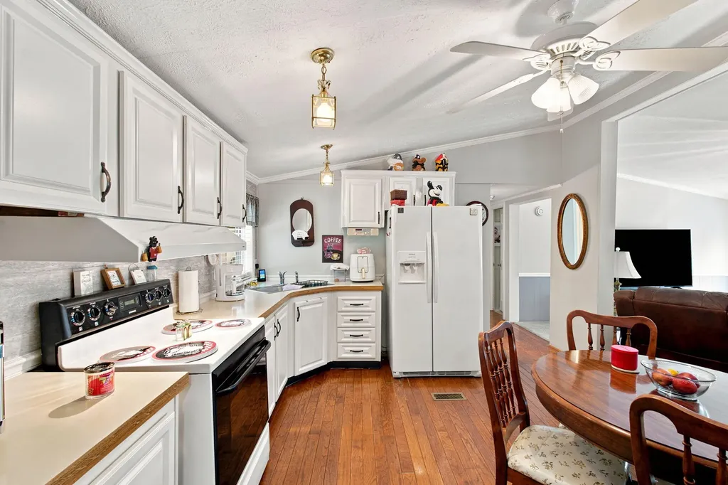 203 College Street Sadieville KY 40370