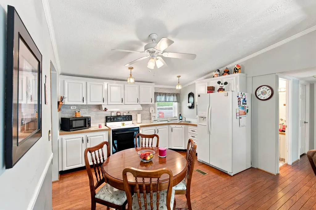 203 College Street Sadieville KY 40370